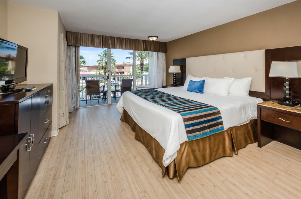 Dreamview Beachfront Hotel & Resort Клиъруотър Бийч Екстериор снимка