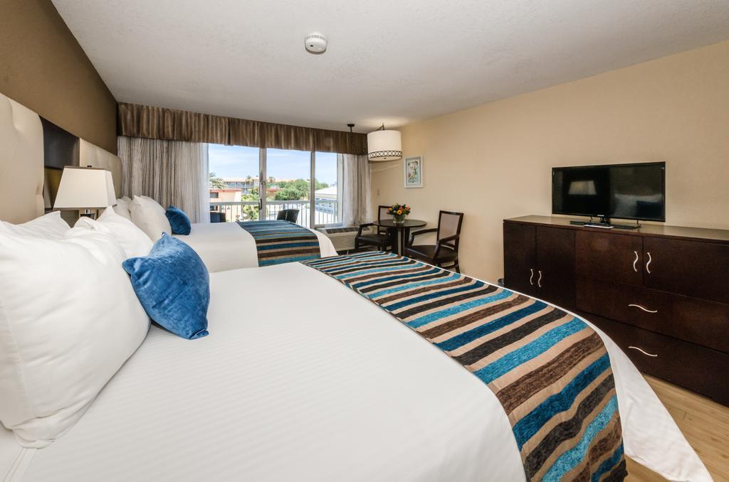 Dreamview Beachfront Hotel & Resort Клиъруотър Бийч Екстериор снимка
