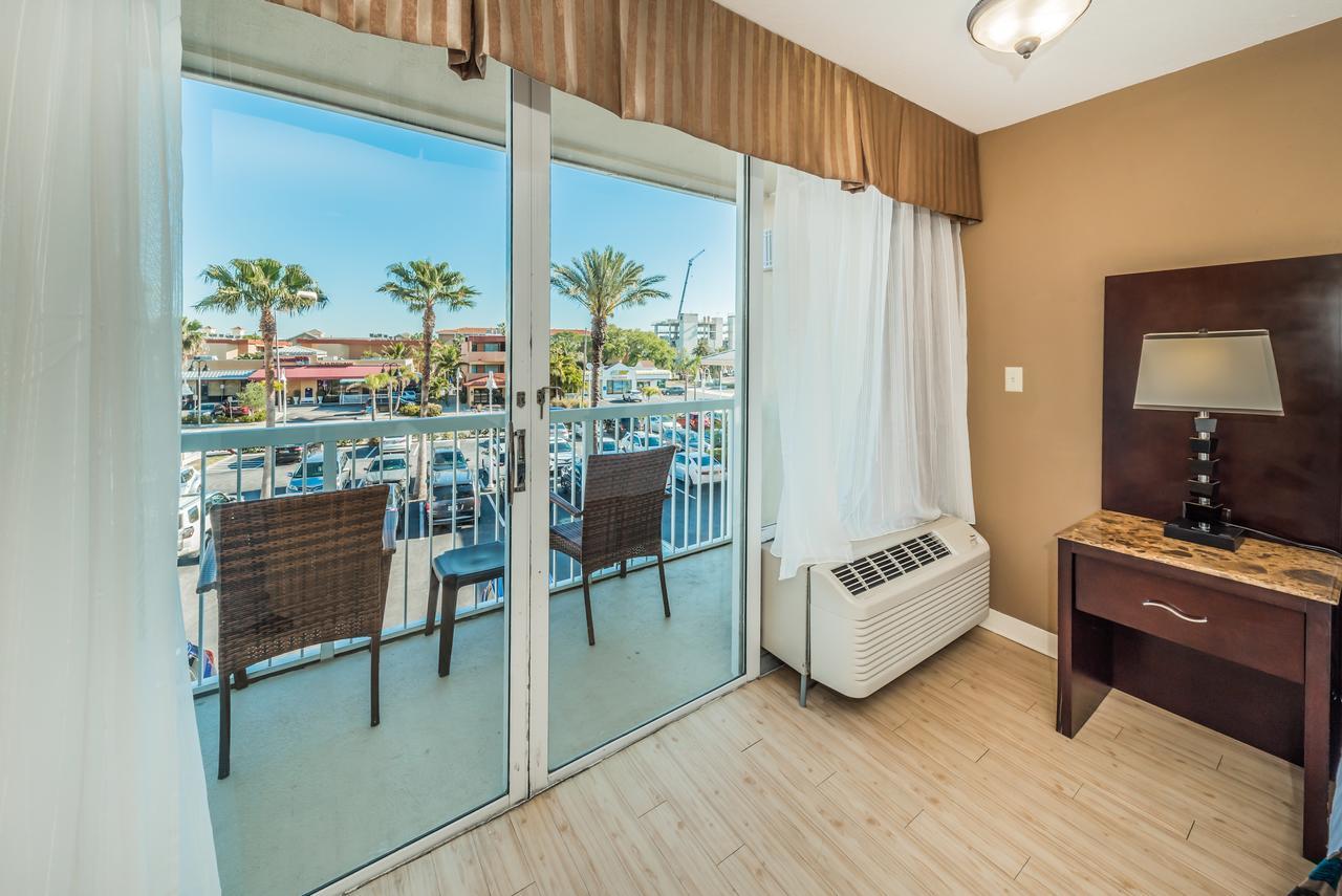 Dreamview Beachfront Hotel & Resort Клиъруотър Бийч Екстериор снимка